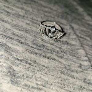 Silver crown ring